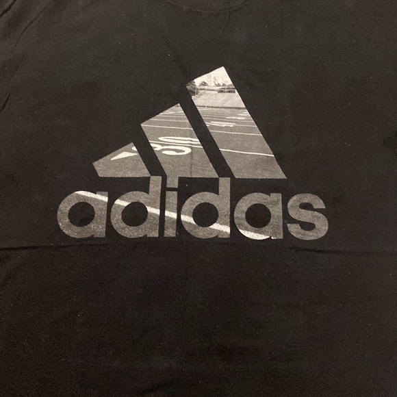 Adidas football tee shirt size XL - Picture 2 of 3